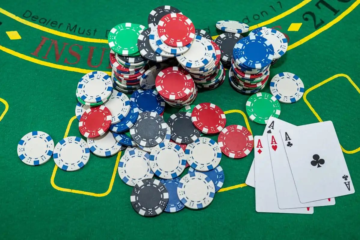 Antarmuka blackjack lanaya88 menampilkan kartu dealer, kartu pemain, dan tombol aksi Hit Stand Double Down